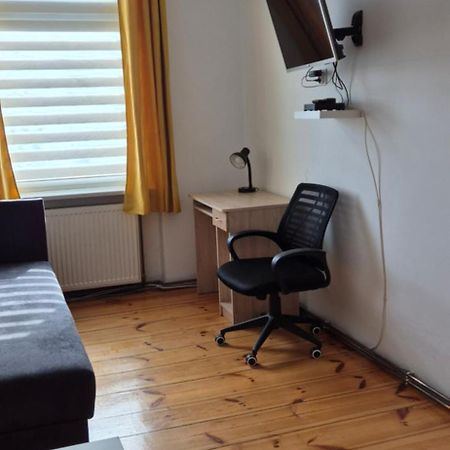 Hostel Tulip - Pokoj Jednoosobowy Nr 3 Ze Wspolna Lazienka I Kuchnia Szczecin Kültér fotó