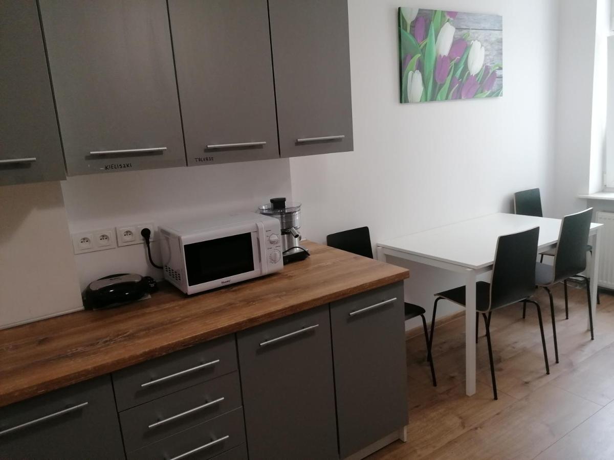 Hostel Tulip - Pokoj Jednoosobowy Nr 3 Ze Wspolna Lazienka I Kuchnia Szczecin Kültér fotó