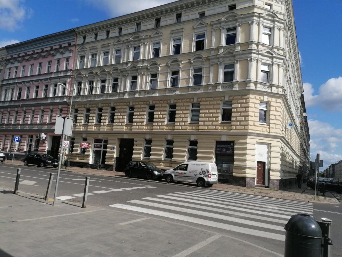 Hostel Tulip - Pokoj Jednoosobowy Nr 3 Ze Wspolna Lazienka I Kuchnia Szczecin Kültér fotó