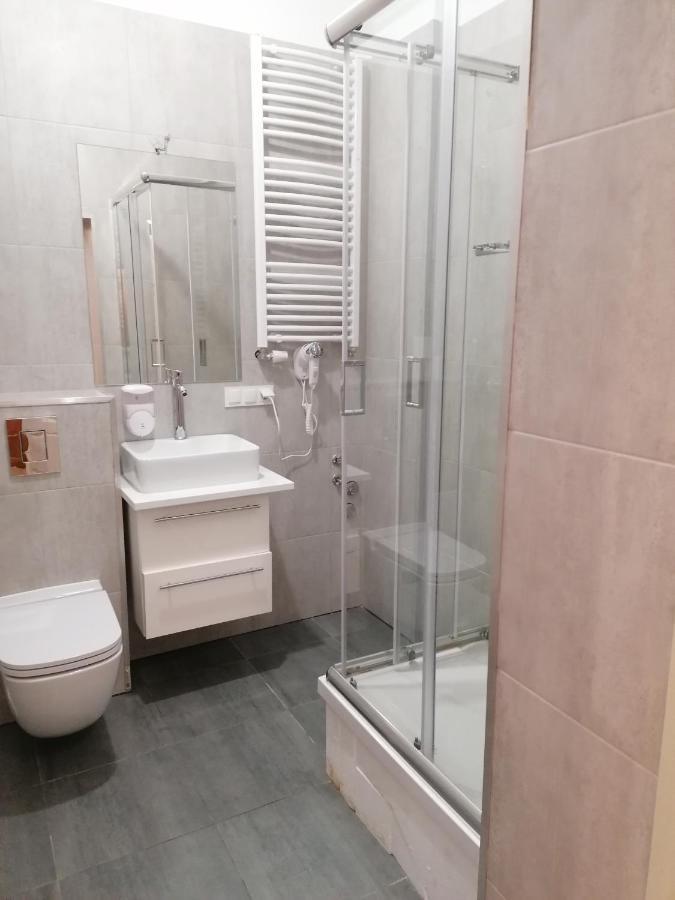 Hostel Tulip - Pokoj Jednoosobowy Nr 3 Ze Wspolna Lazienka I Kuchnia Szczecin Kültér fotó